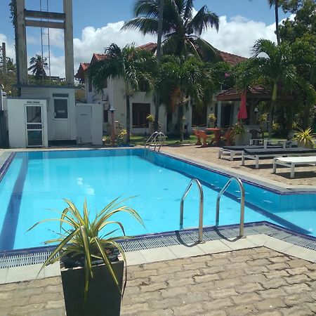 Vijai Resort Негомбо Екстериор снимка